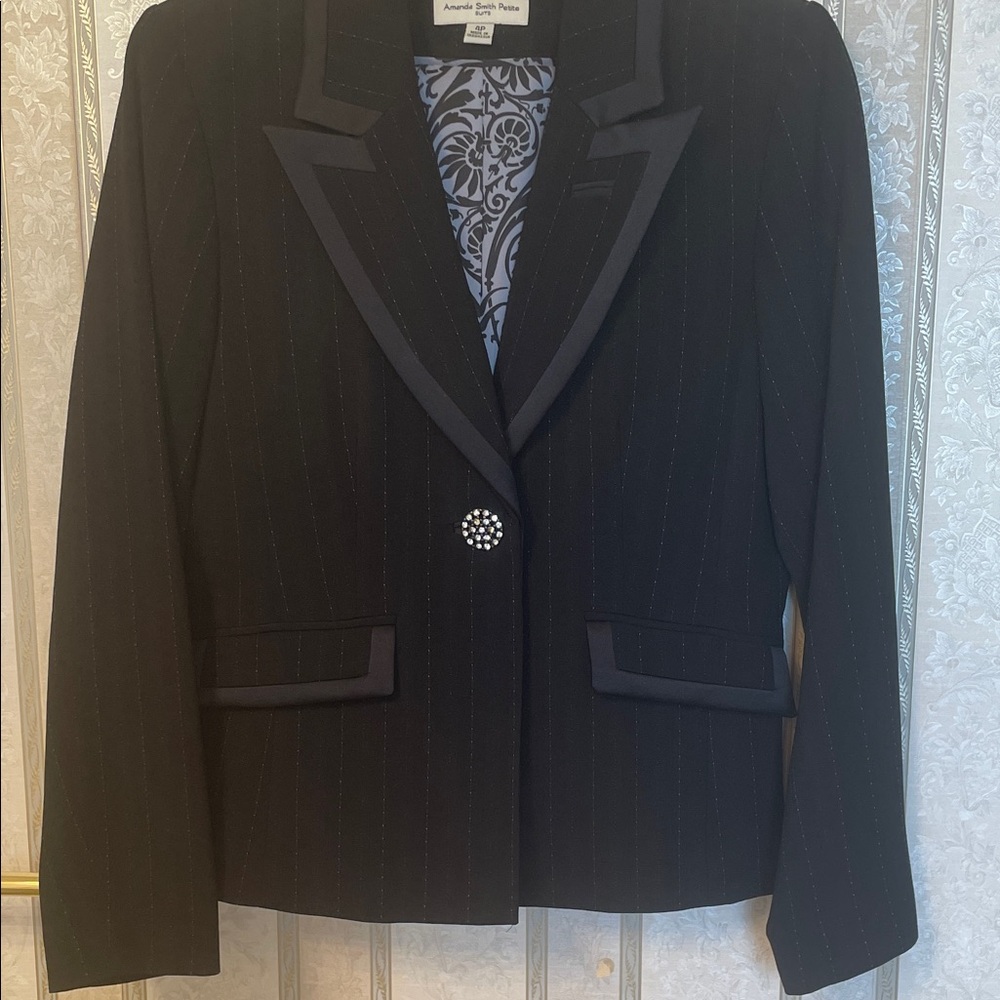 AmandaSmith elegant Tuxedo style formal  jacket